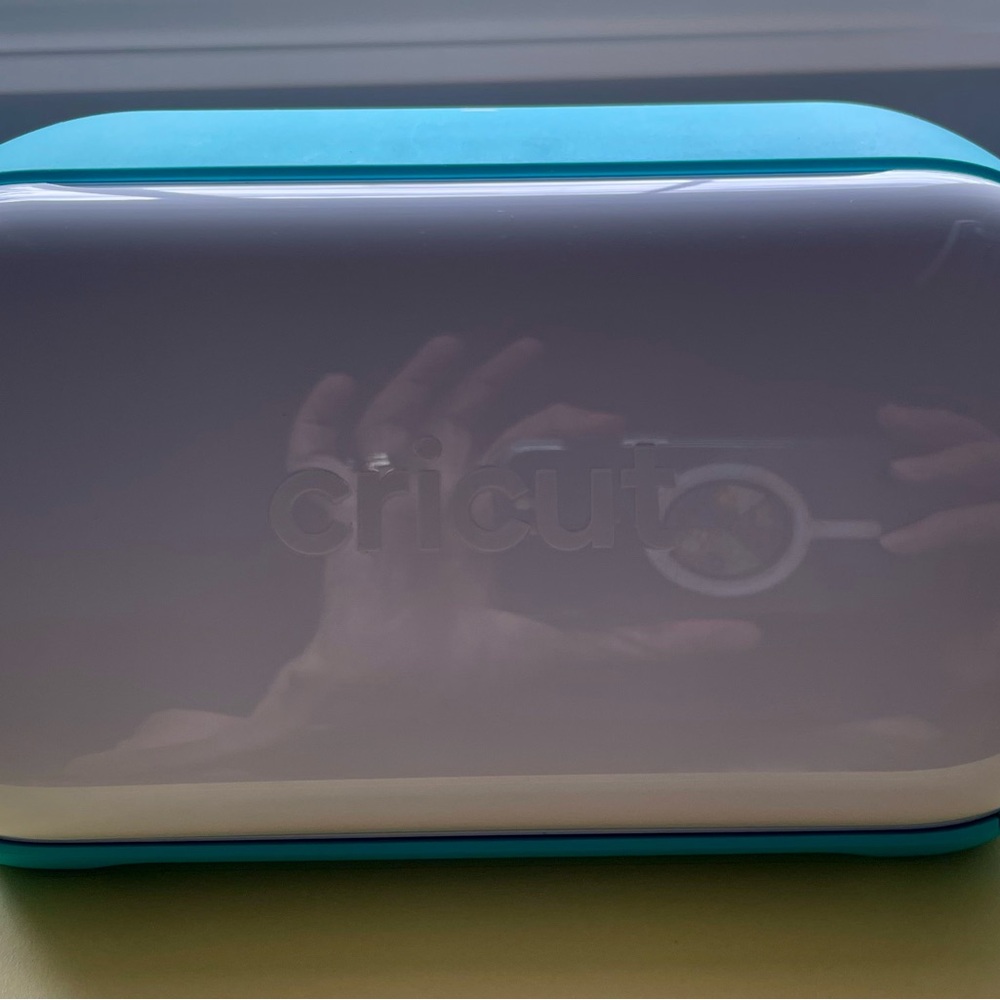 Cricut Joy in Teal and White